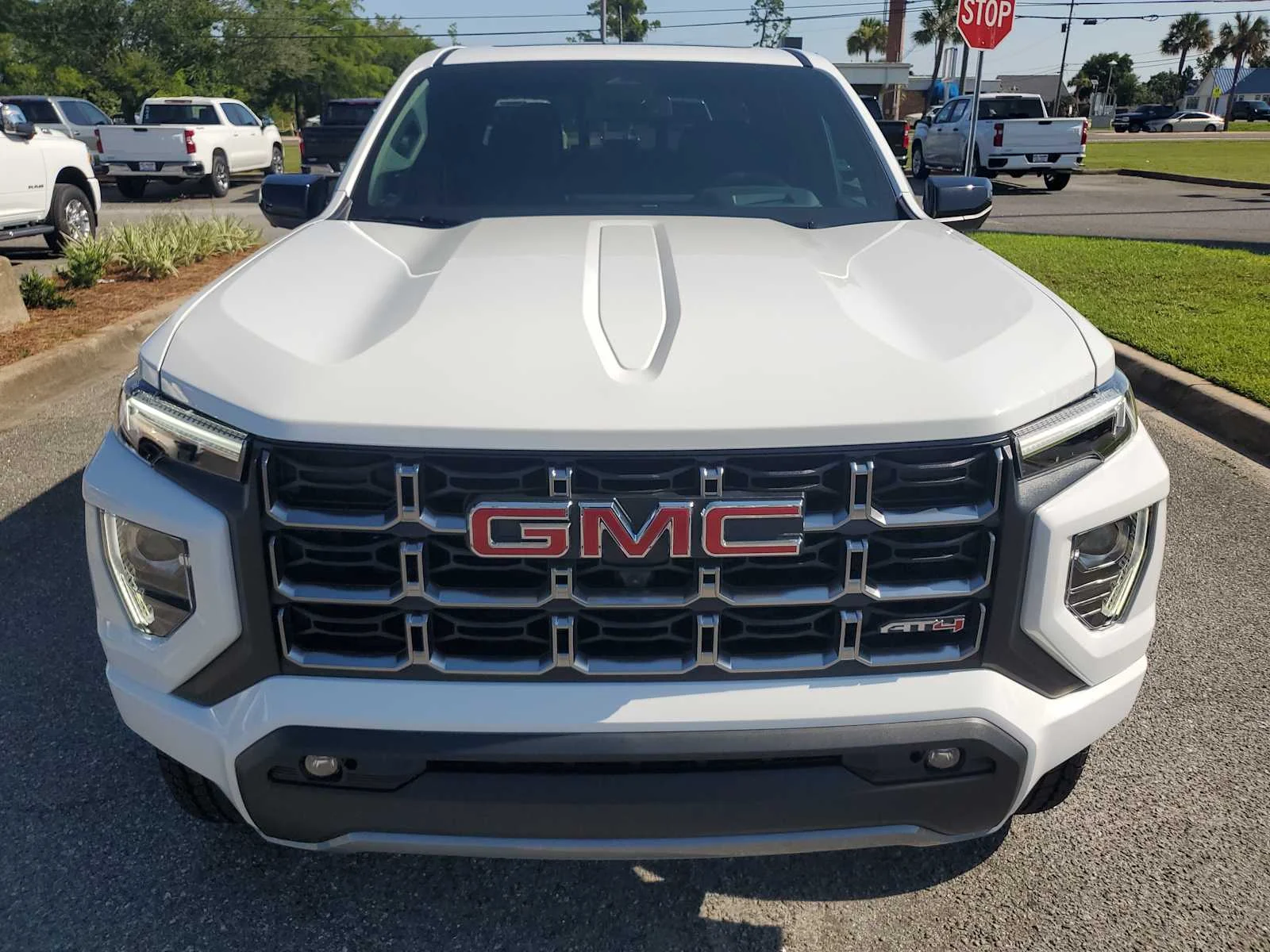 New 2026 Summit White GMC AT4 image 9
