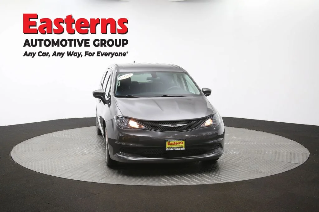 Used 2022 Gray Chrysler LX image 51