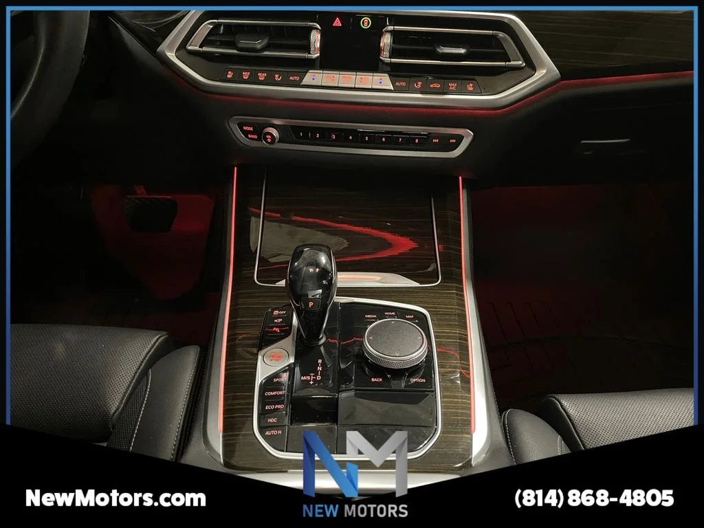 Used 2021 Black Sapphire Metallic BMW xDrive40i image 11