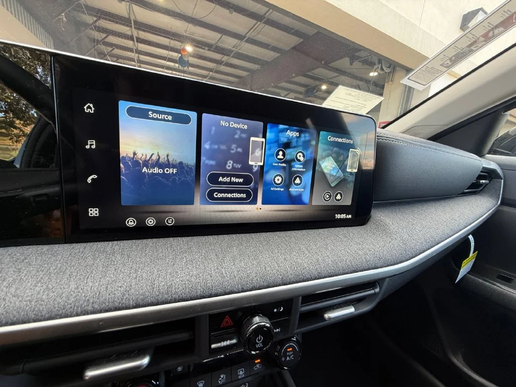 New 2027 Black Nissan SV image 21