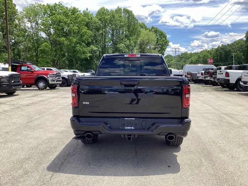 New 2026 Diamond Black Crystal Pearl-Coat Exterior Paint RAM Big Horn/Lone Star image 6