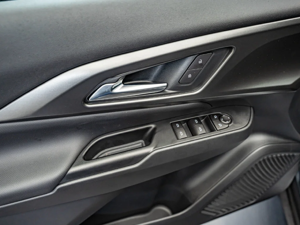 Used 2025 Sterling Gray Metallic Chevrolet LT image 16