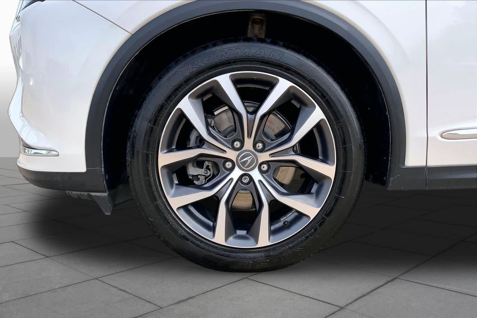 Used 2024 Platinum White Pearl Acura w/Technology Package image 14