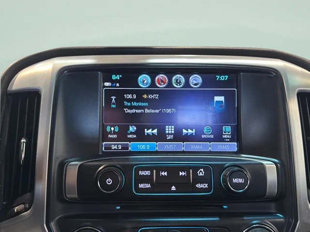 Used 2018 Gray GMC SLT image 22