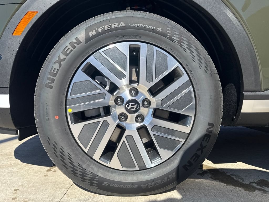 New 2026 Silver Hyundai SEL Premium image 26