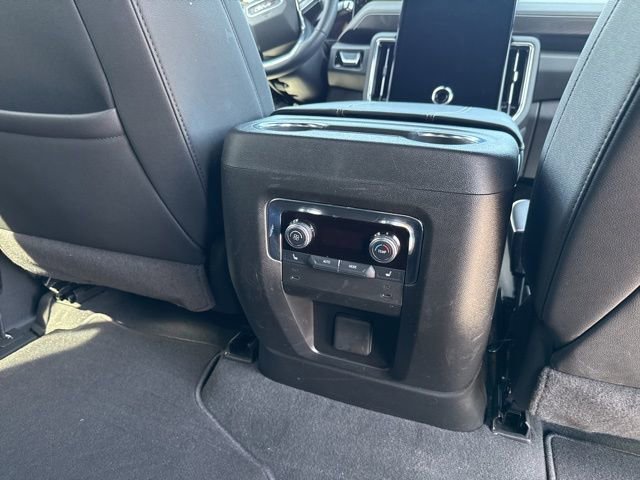 Used 2025 Onyx Black GMC Elevation image 12