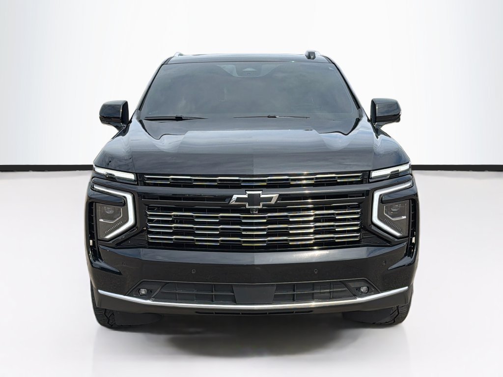 Used 2025 Black Chevrolet High Country image 2
