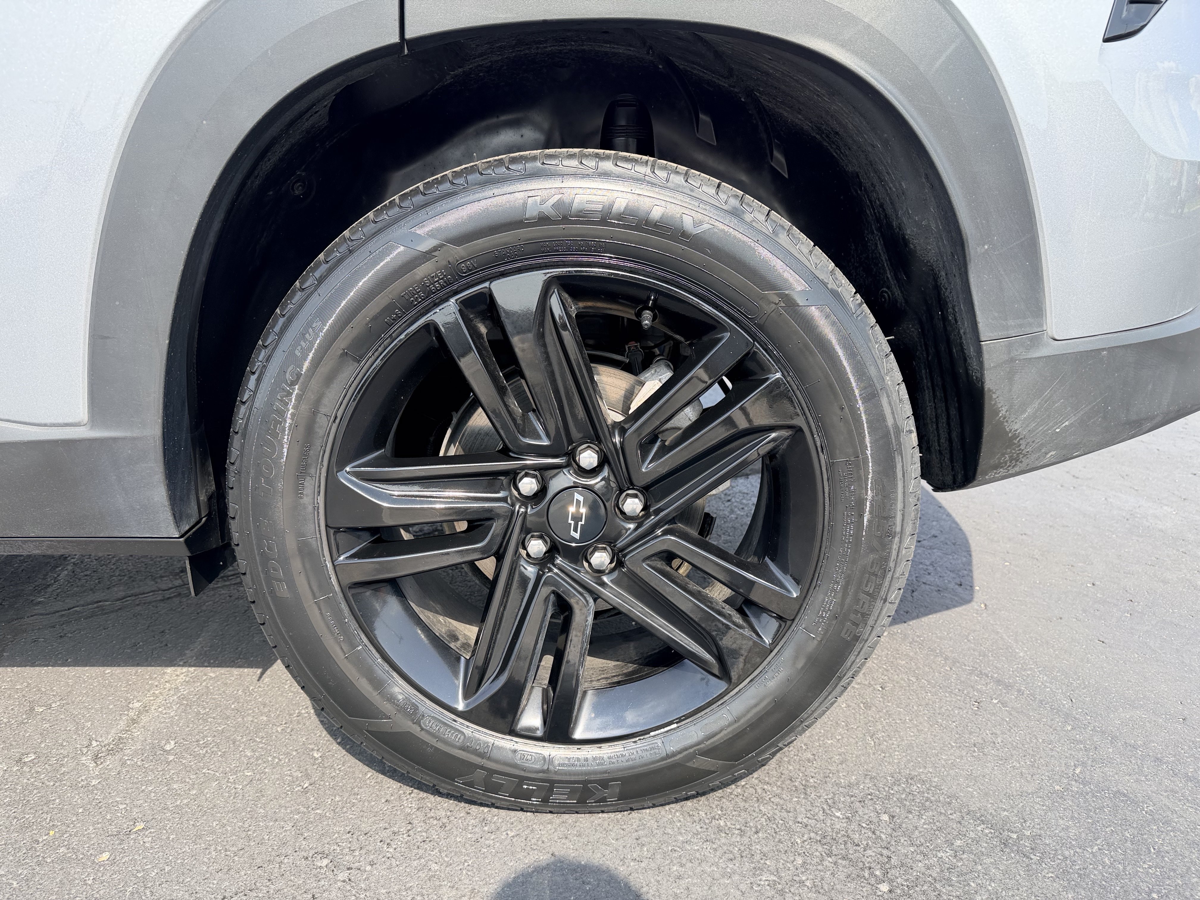 Used 2025 Sterling Gray Metallic Chevrolet ACTIV image 21