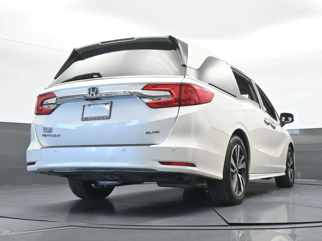 Used 2019 White Honda Elite image 69