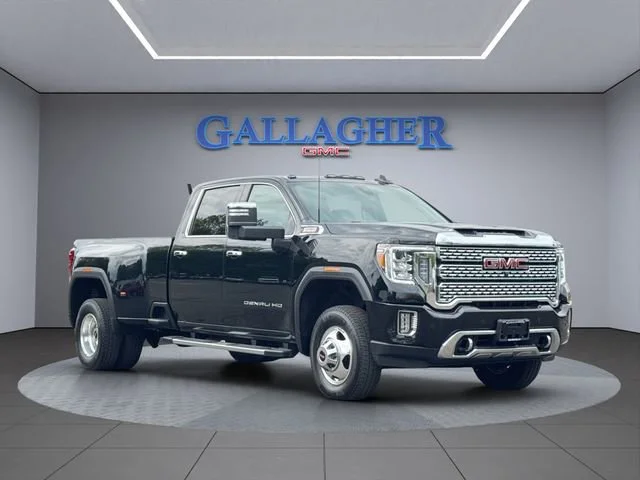 2023 GMC Sierra 4WD Crew Cab Long Box DRW Denali's photo