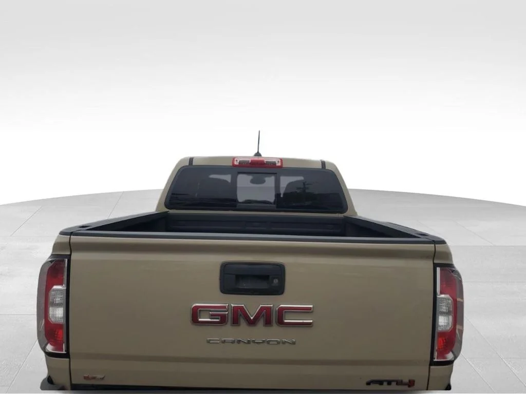 Used 2022 Beige GMC AT4 w/Leather image 3