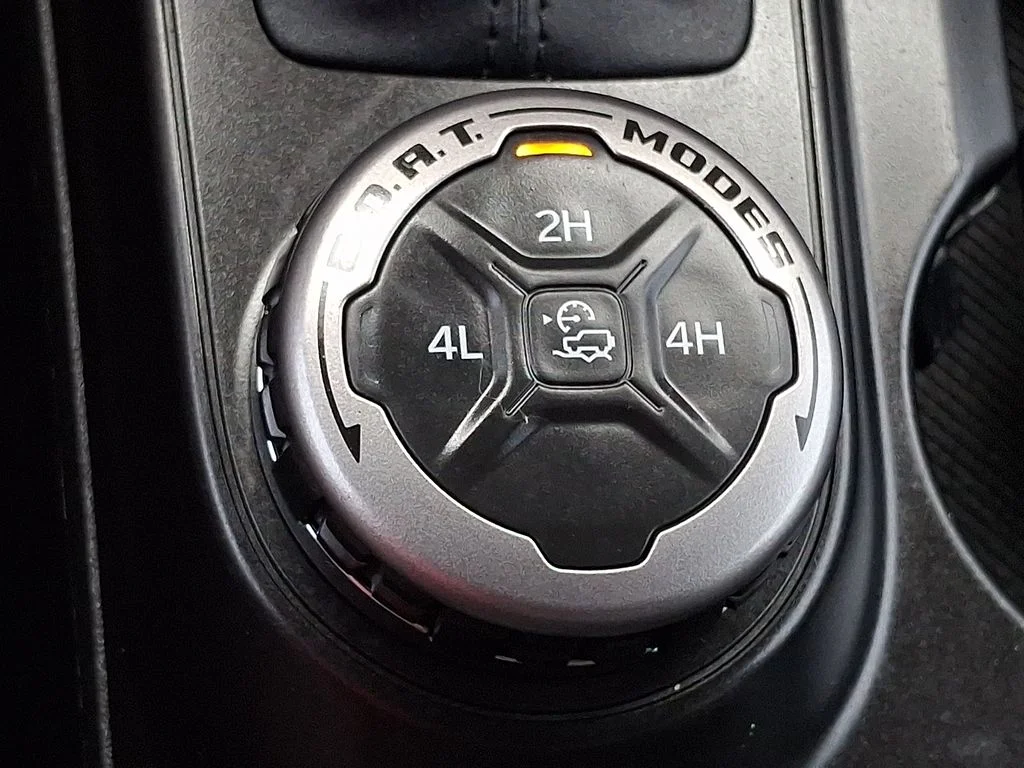 Used 2021  Ford Outer Banks image 27