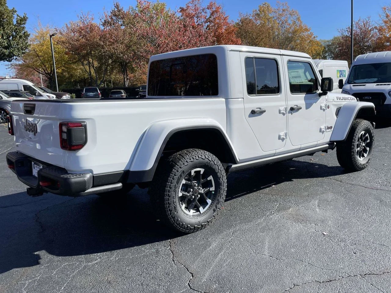 New 2026 Bright White Clear-Coat Exterior Paint Jeep Rubicon X image 9