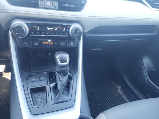 Used 2021 Black Toyota XLE Premium image 16