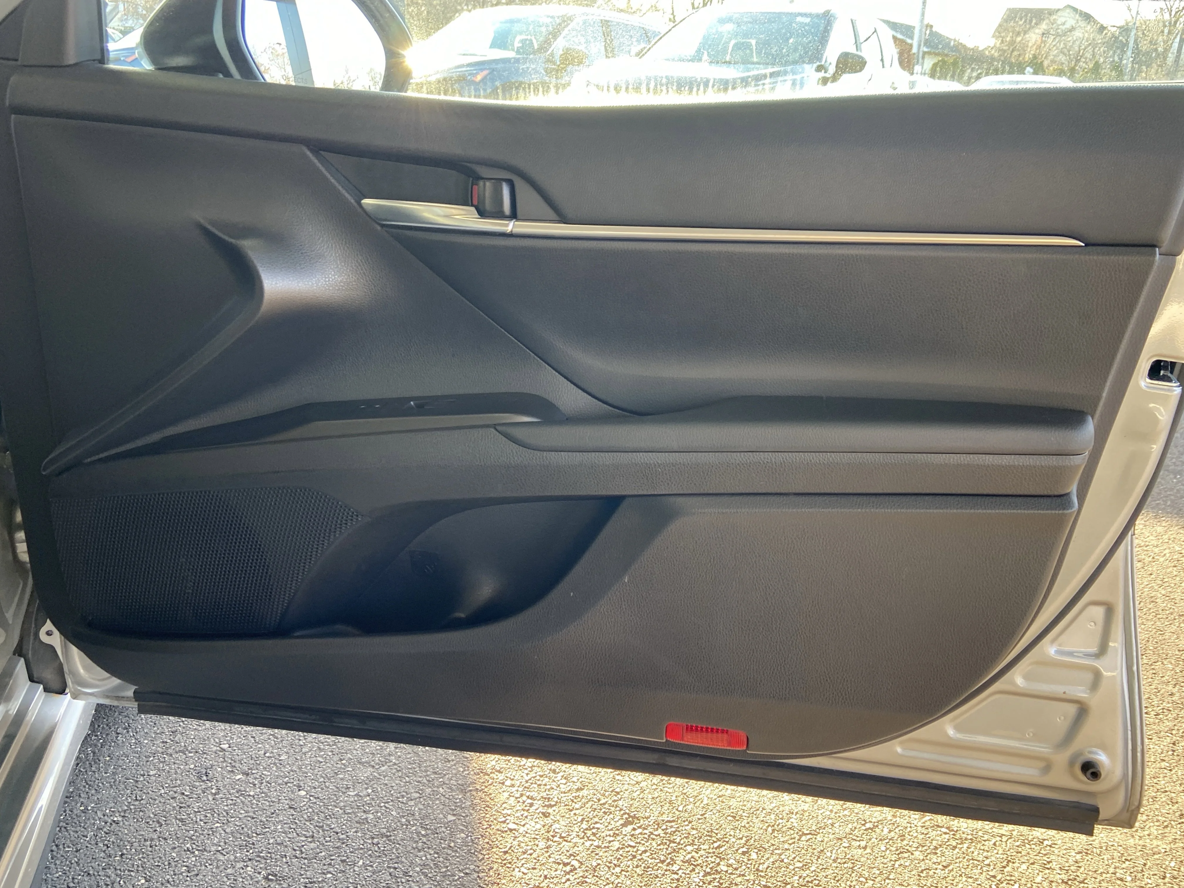 2022 Toyota Camry SE - Photo 28