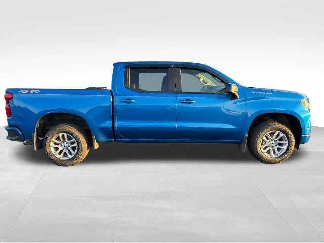 Used 2023 GLACIER BLUE METALLIC Chevrolet RST image 8