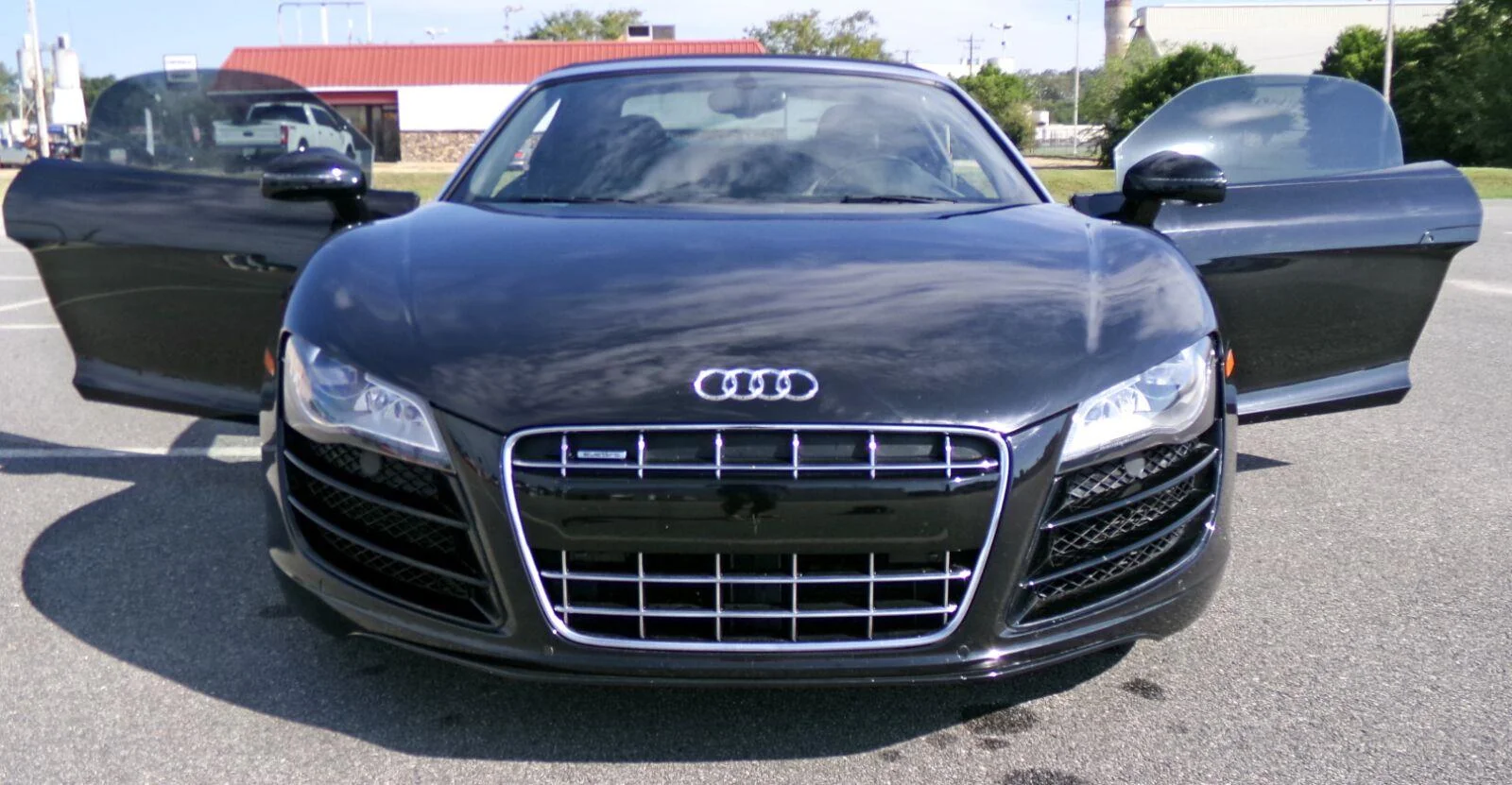 Used 2011  Audi 5.2L image 5