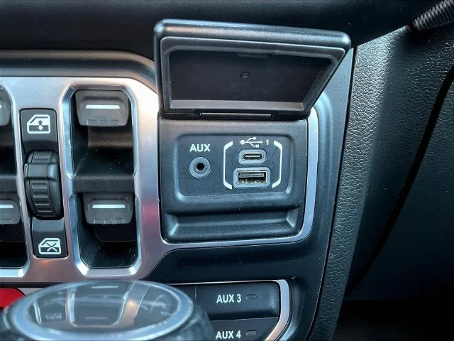 Used 2020 Red Jeep Rubicon image 18