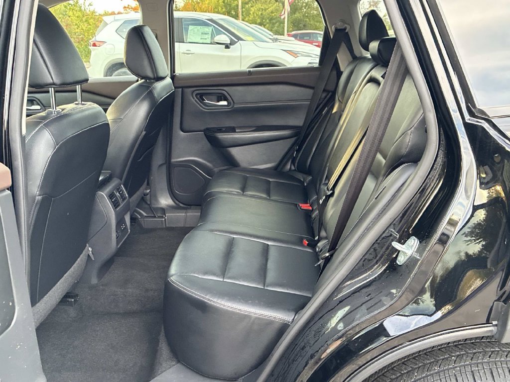 Used 2023 Black Nissan SL image 16