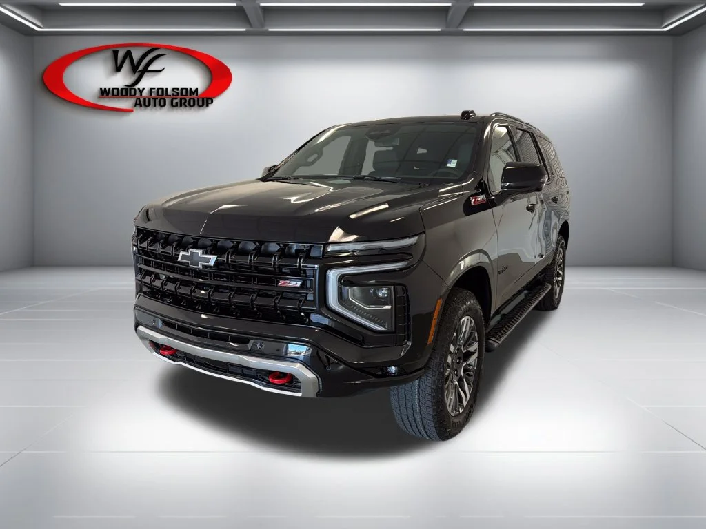 New 2027 Black Chevrolet Z71 image 3