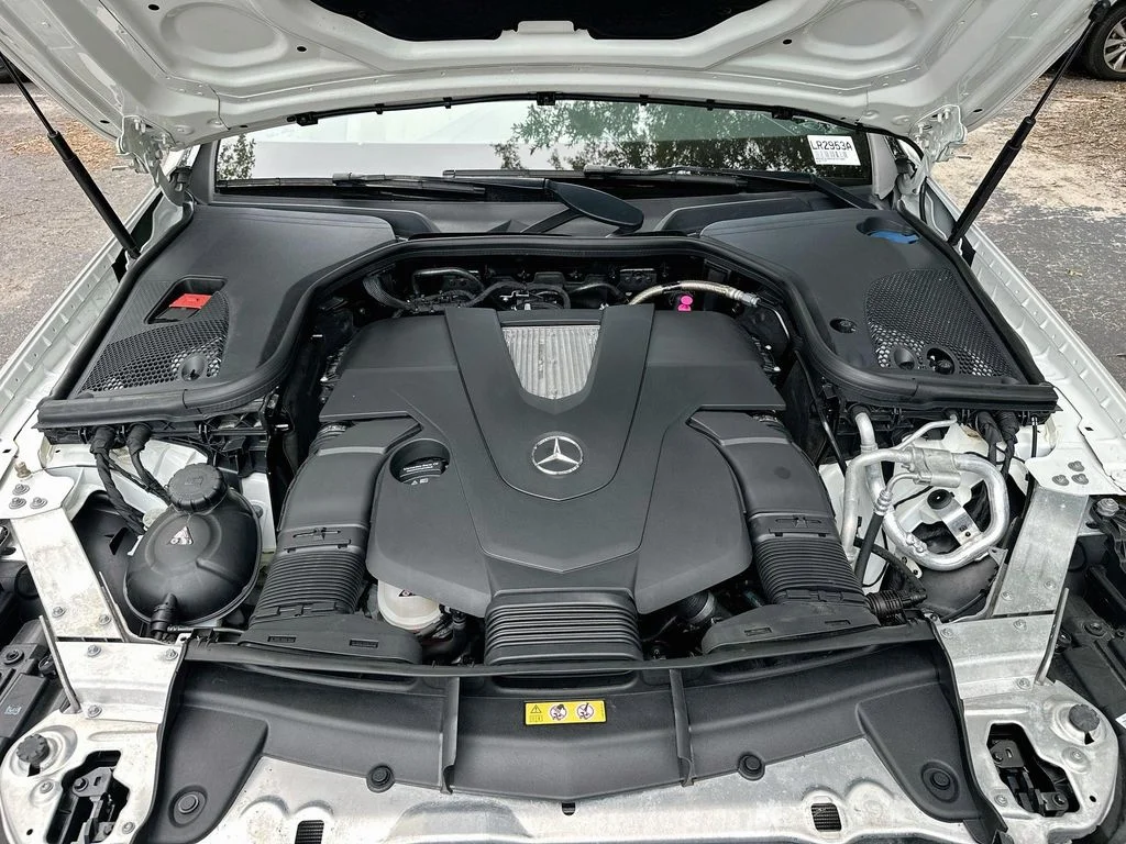 Used 2020 designo Diamond White Mercedes-Benz E 450 image 31