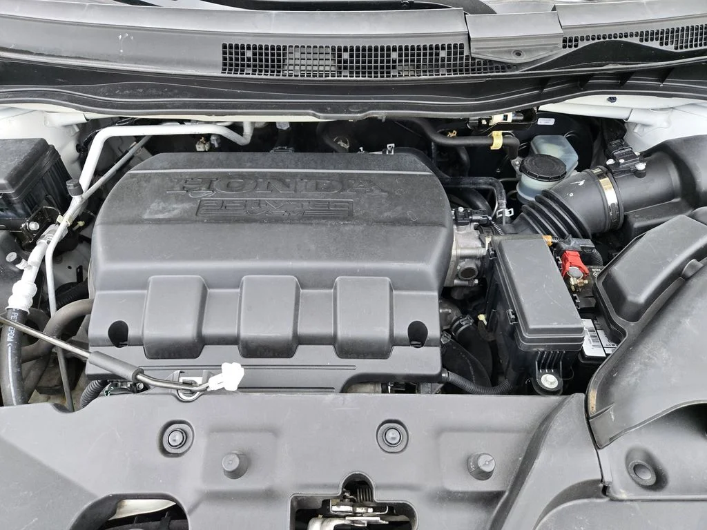 Used 2016 White Honda EX image 22