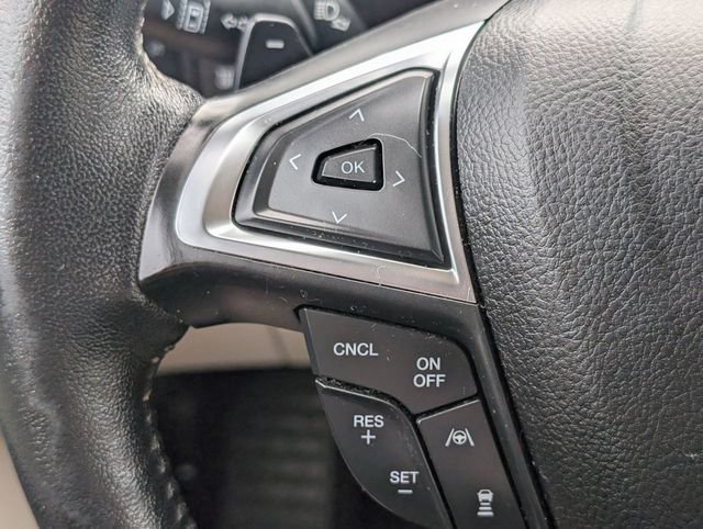 Used 2020 White Ford Titanium image 19