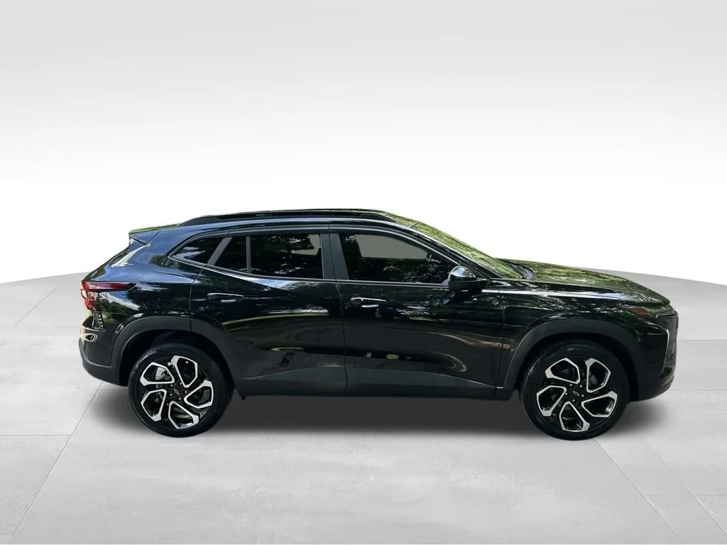 Used 2024 Black Chevrolet 2RS image 7