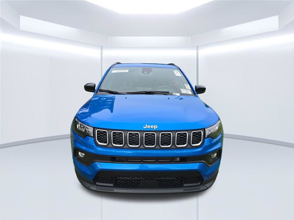 Used 2025 Blue Jeep Latitude image 2