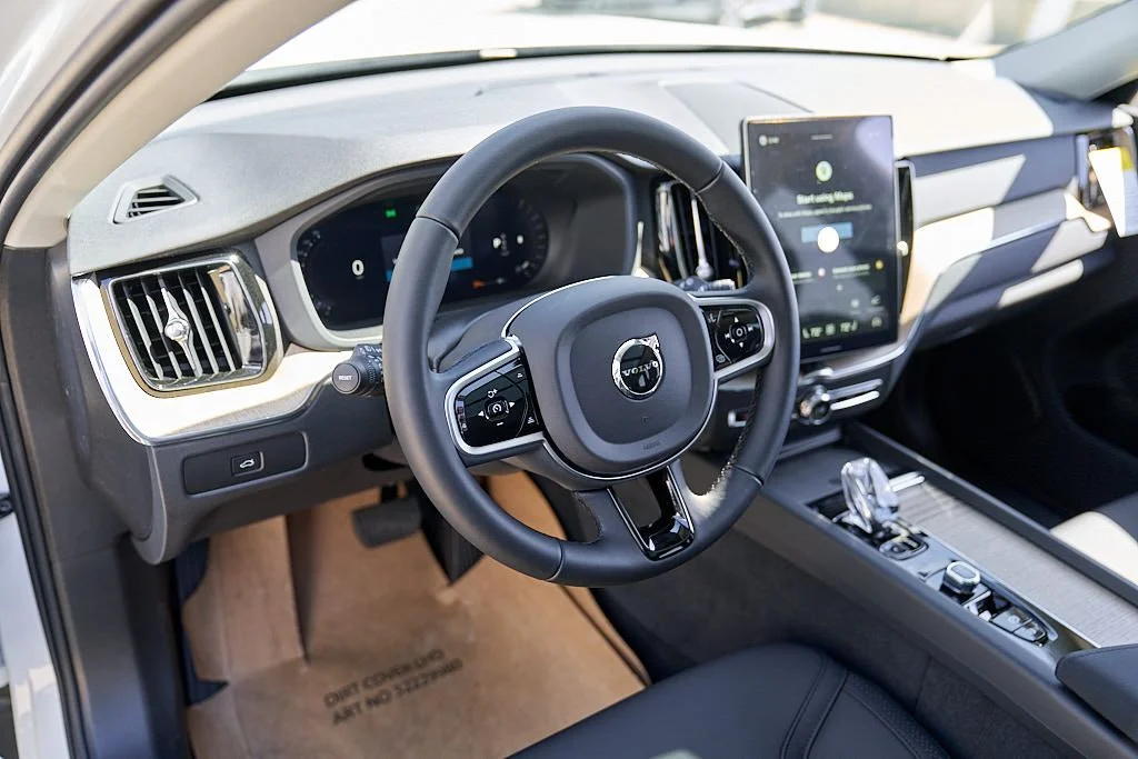 New 2026 Crystal White Volvo Core image 13