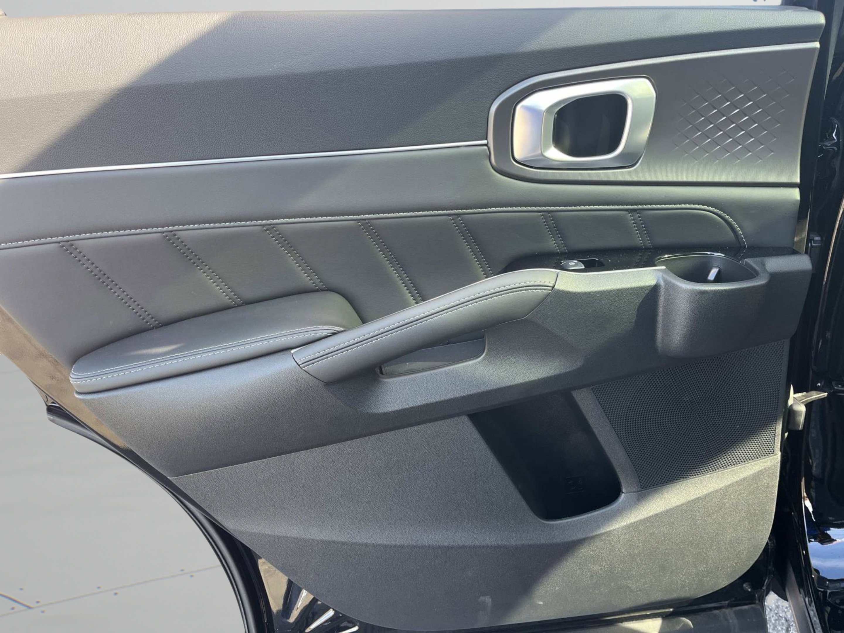 2025 Kia Sorento SX - Photo 20