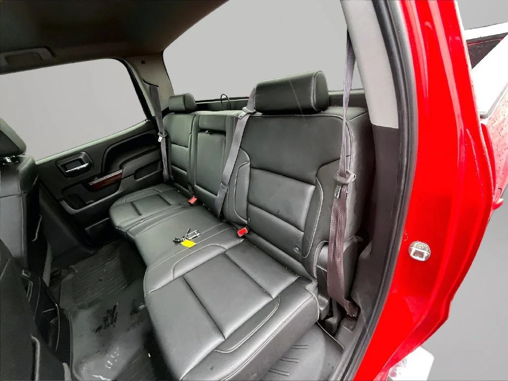 Used 2017 Red GMC SLT image 25