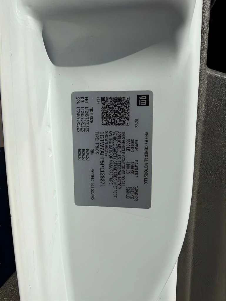 Used 2023 Summit White GMC Work Van image 26