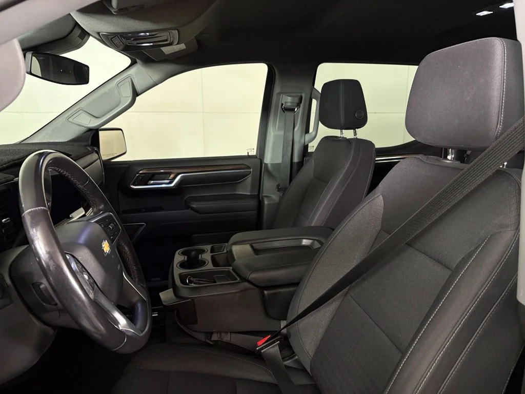 Used 2022 Red Chevrolet LT image 21