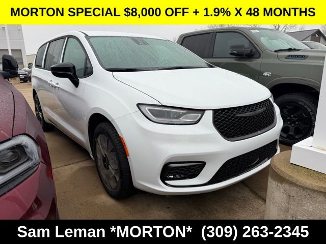 2026 Chrysler Pacifica Select AWD's photo