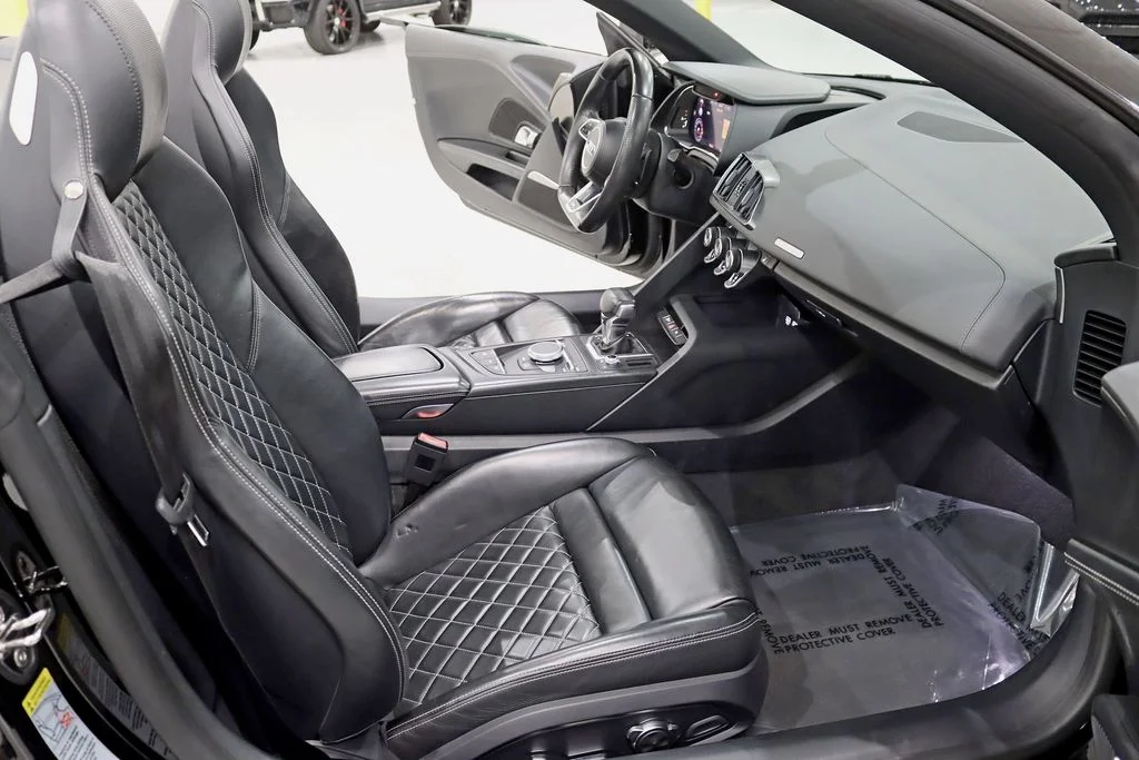Used 2017 Black Audi 5.2 image 30