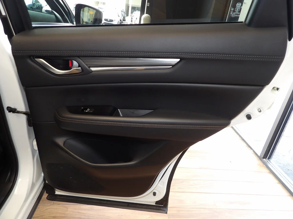 Certified Used 2023 Rhodium White Metallic Mazda 2.5 S Premium Plus image 16