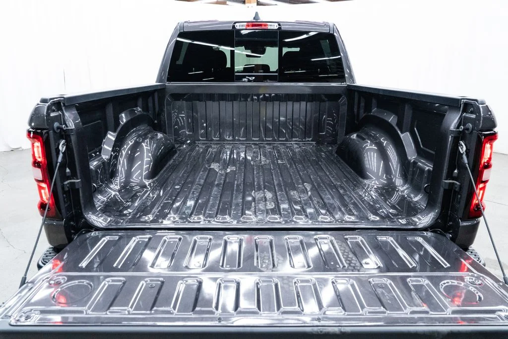 New 2026 Granite Crystal Metallic Clear-Coat Exterior Paint RAM Warlock image 8