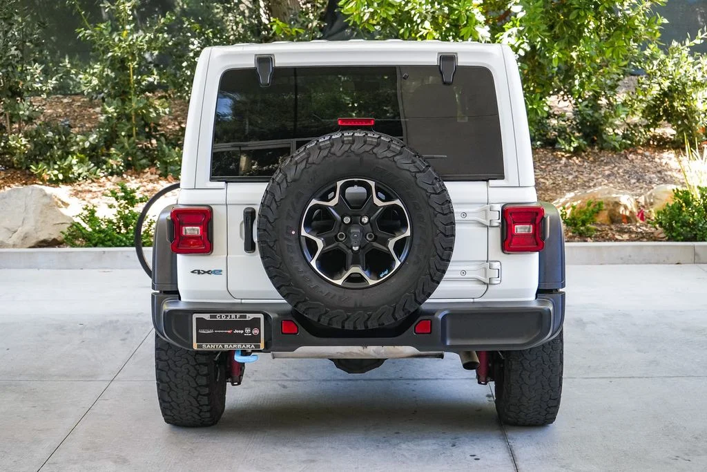 Used 2022 White Jeep Unlimited Rubicon 4xe image 5