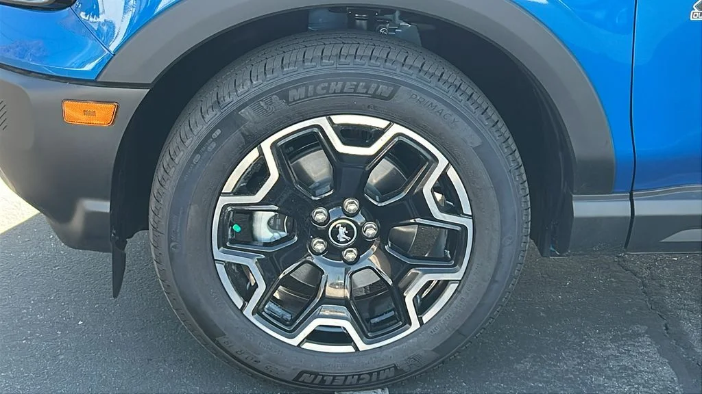 New 2026 Velocity Blue Metallic Ford Outer Banks® image 8