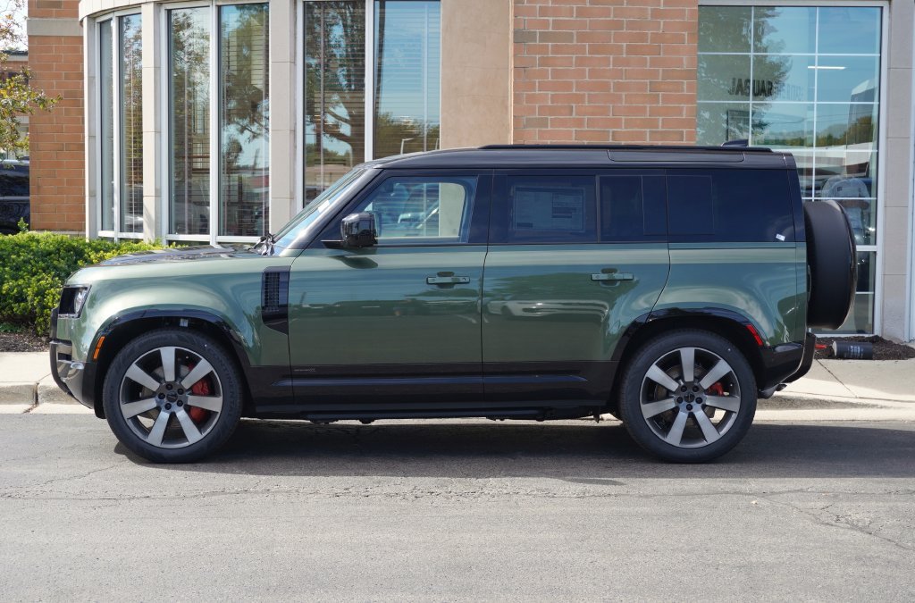 New 2026 Woolstone Green Land Rover X image 2
