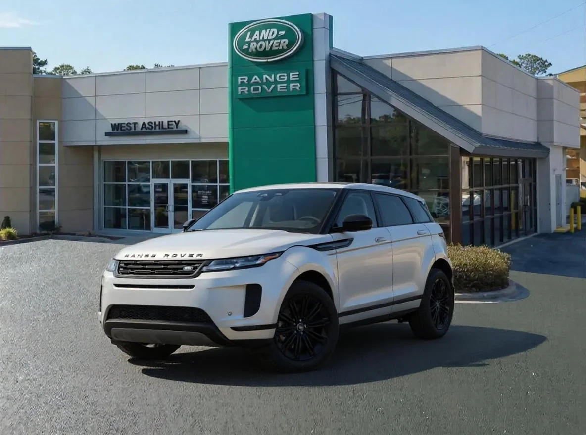 2026 Land Rover Range Rover Evoque Dynamic SE's photo
