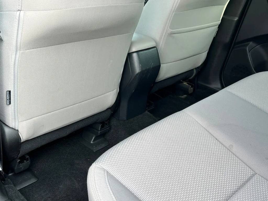 Used 2018 Blue Subaru 2.5i Premium image 33