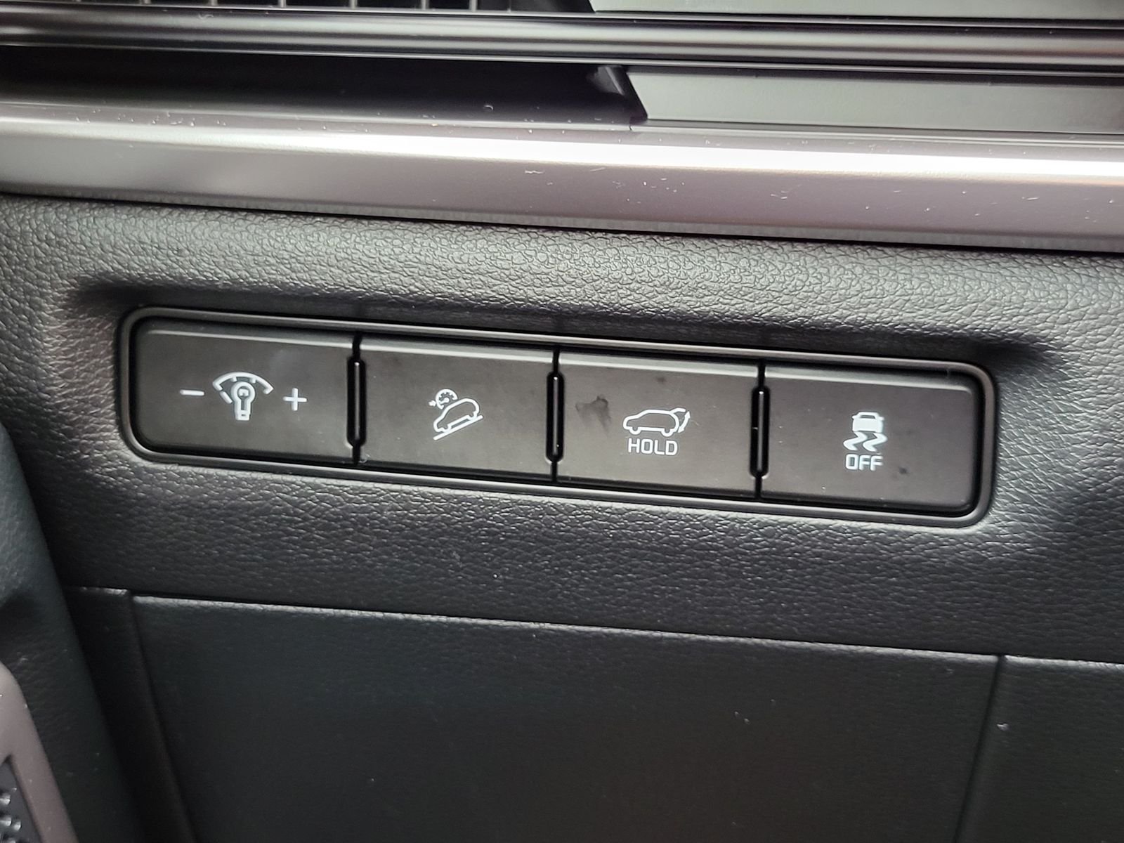 Used 2025 Black Kia S image 16