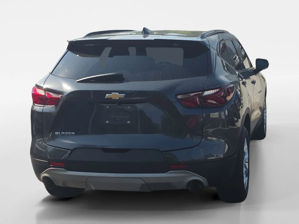 Used 2021 Iron Gray Metallic Chevrolet LT image 8