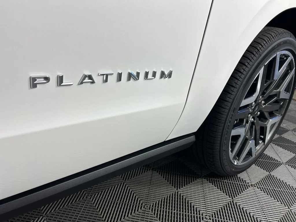 New 2026 Star White Metallic Tri-Coat Ford MAX Platinum® image 5
