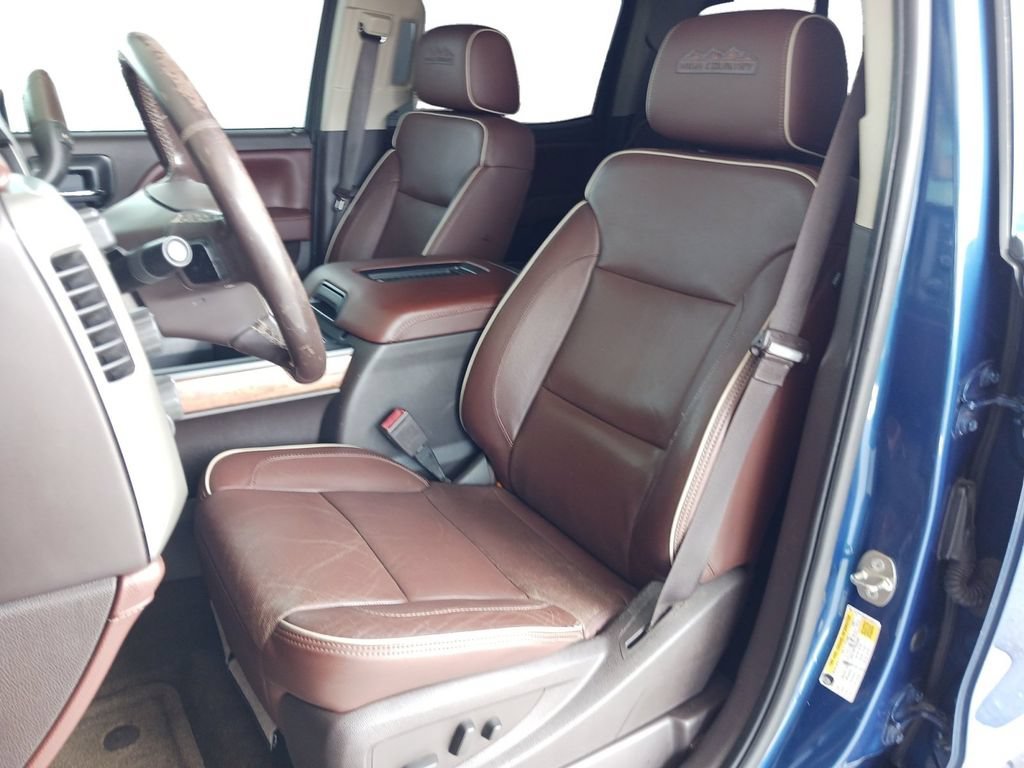 Used 2016 DEEP OCEAN BLUE METALLIC Chevrolet High Country image 28