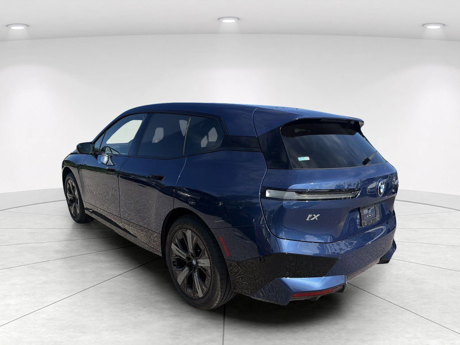 Certified Used 2024 Blue BMW xDrive50 image 6