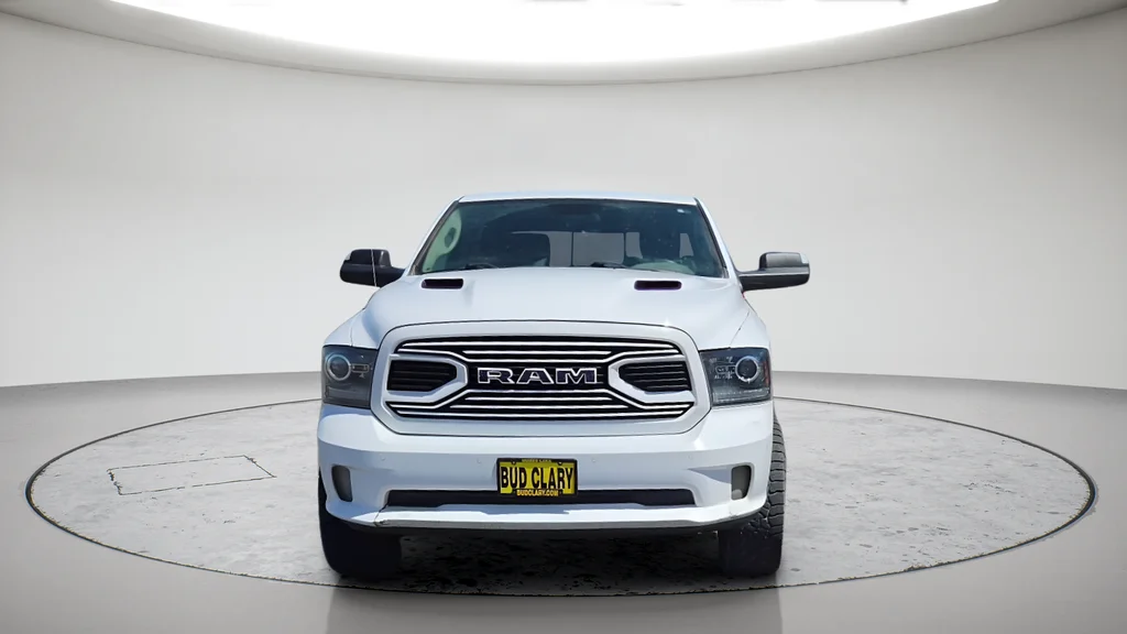 Used 2018 White Ram Sport image 2