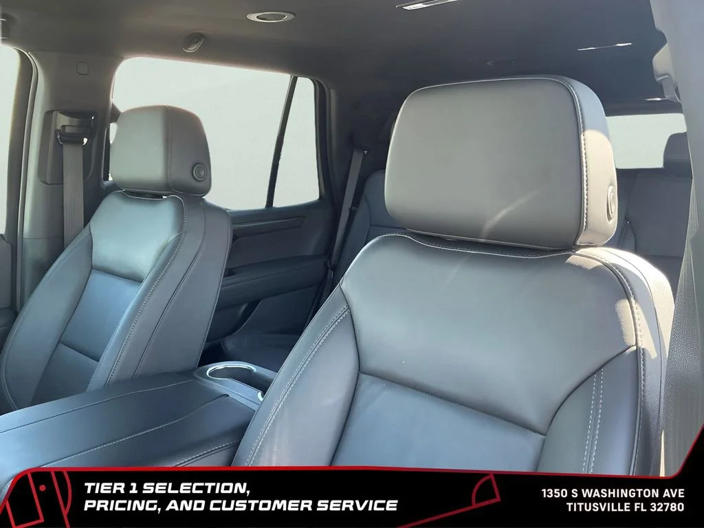 Used 2025 Summit White Chevrolet LT image 23